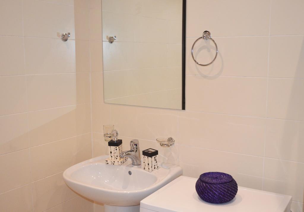 Premium Residence Batoemi Kamer foto