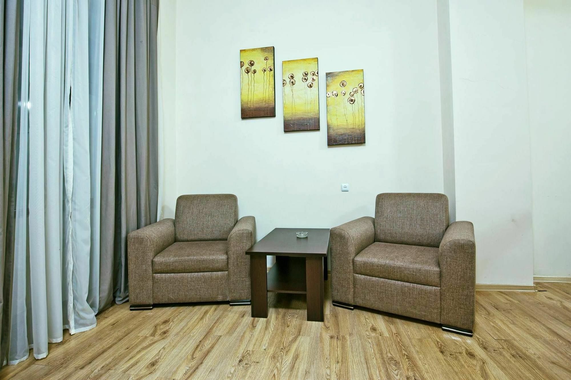 Premium Residence Batoemi Buitenkant foto